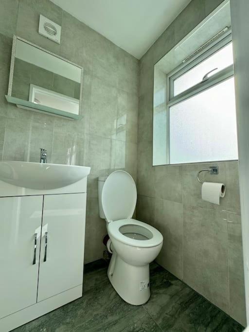 Flat On High Street Appartement Saltdean Buitenkant foto